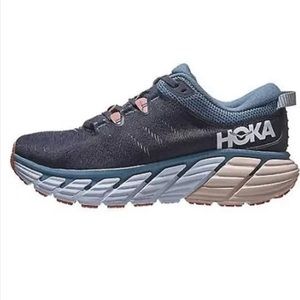 HOKA / Gaviota 3